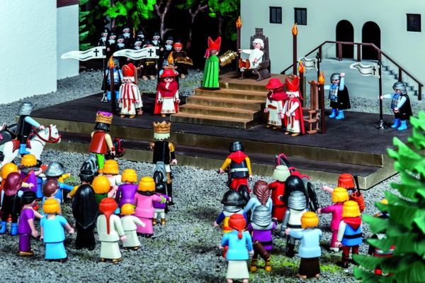 Auf dem Platz zwischen Münster und Bischofspfalz brach mit der Wahl des neuen Papstes Martin V. eine neue Zeit an.