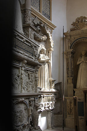 Blick in die Grabkapelle der Ev. Stephanskirche.