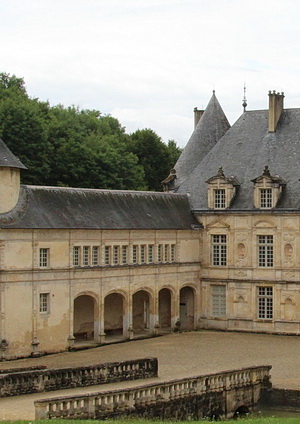 Seitlicher Galeriebau des Schlosses