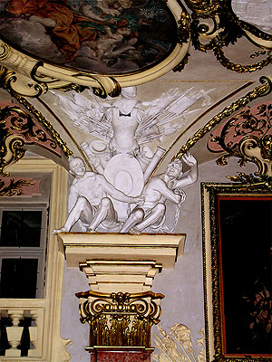 Gefangene Osmanen als Stuckdekoration im Ahnensaal des Rastatter Schlosses. Foto: kulturer.be